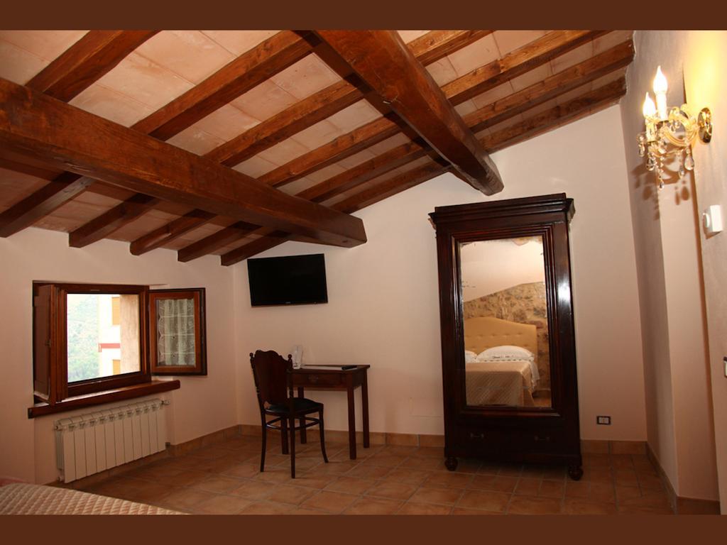 B&B Valle Degli Ulivi Vallecorsa Exterior foto